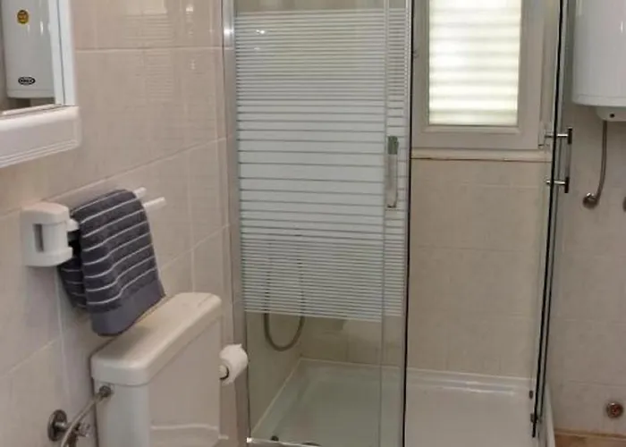 Appartement Oresic 2 *